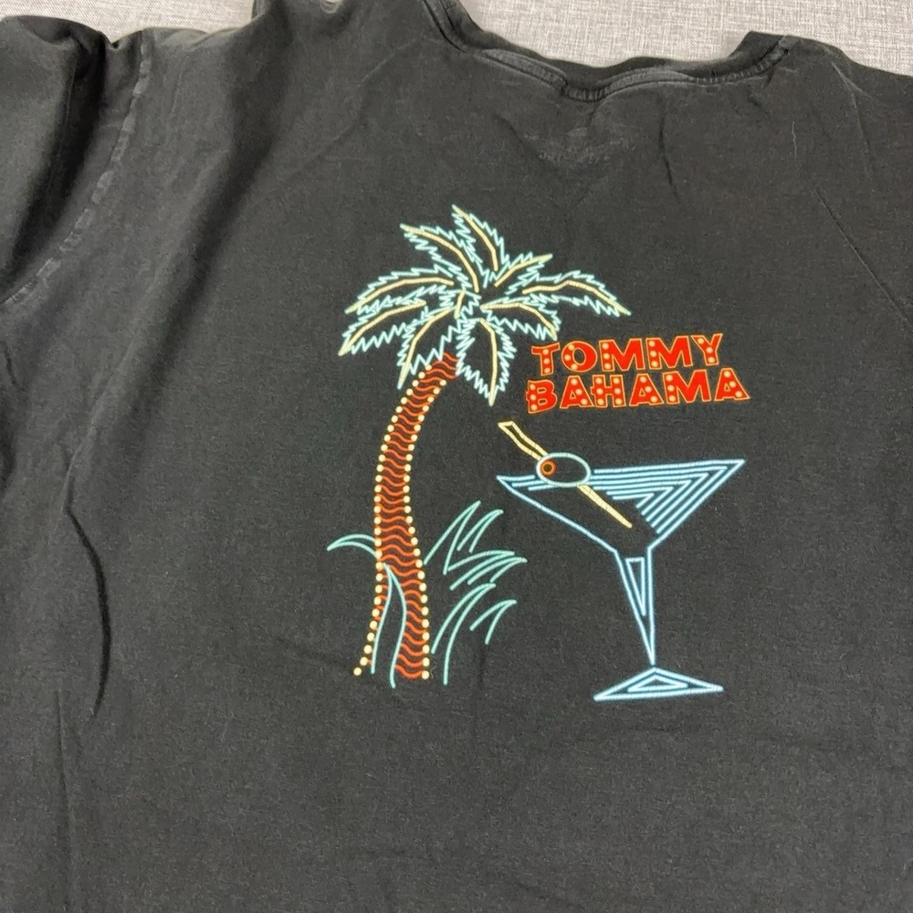 Tommy Bahama Shirt Mens 2XLB Black Palm Martini Cocktail Graphic Tee Tagless